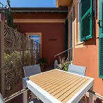 Residenza Le Terrazze アパートホテル 4*