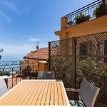 Residenza Le Terrazze アパートホテル アラッシオ