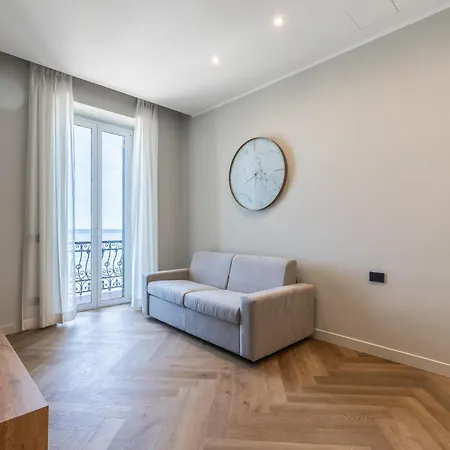 Residenza Le Terrazze Lägenhetshotell Alassio
