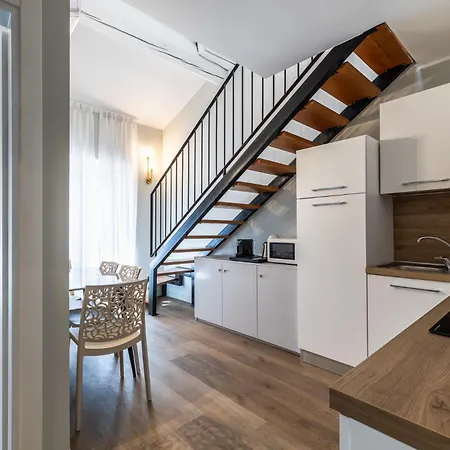 Residenza Le Terrazze Ξενοδοχείο με διαμερίσματα Αλάσιο