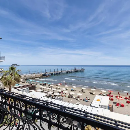 Residenza Le Terrazze Αλάσιο